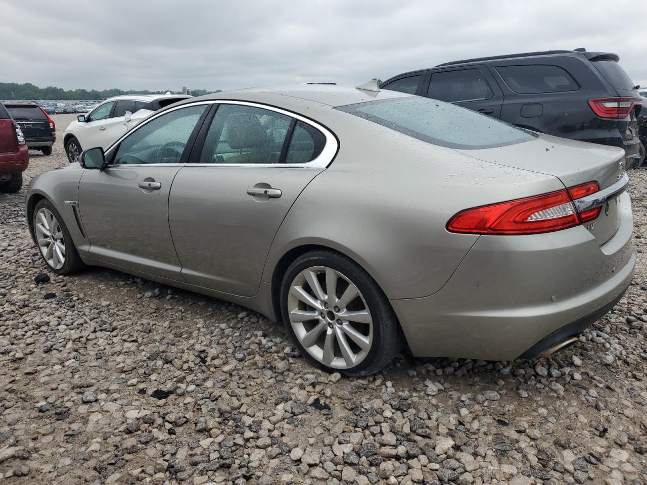 2014 Jaguar Xf - Фото 2