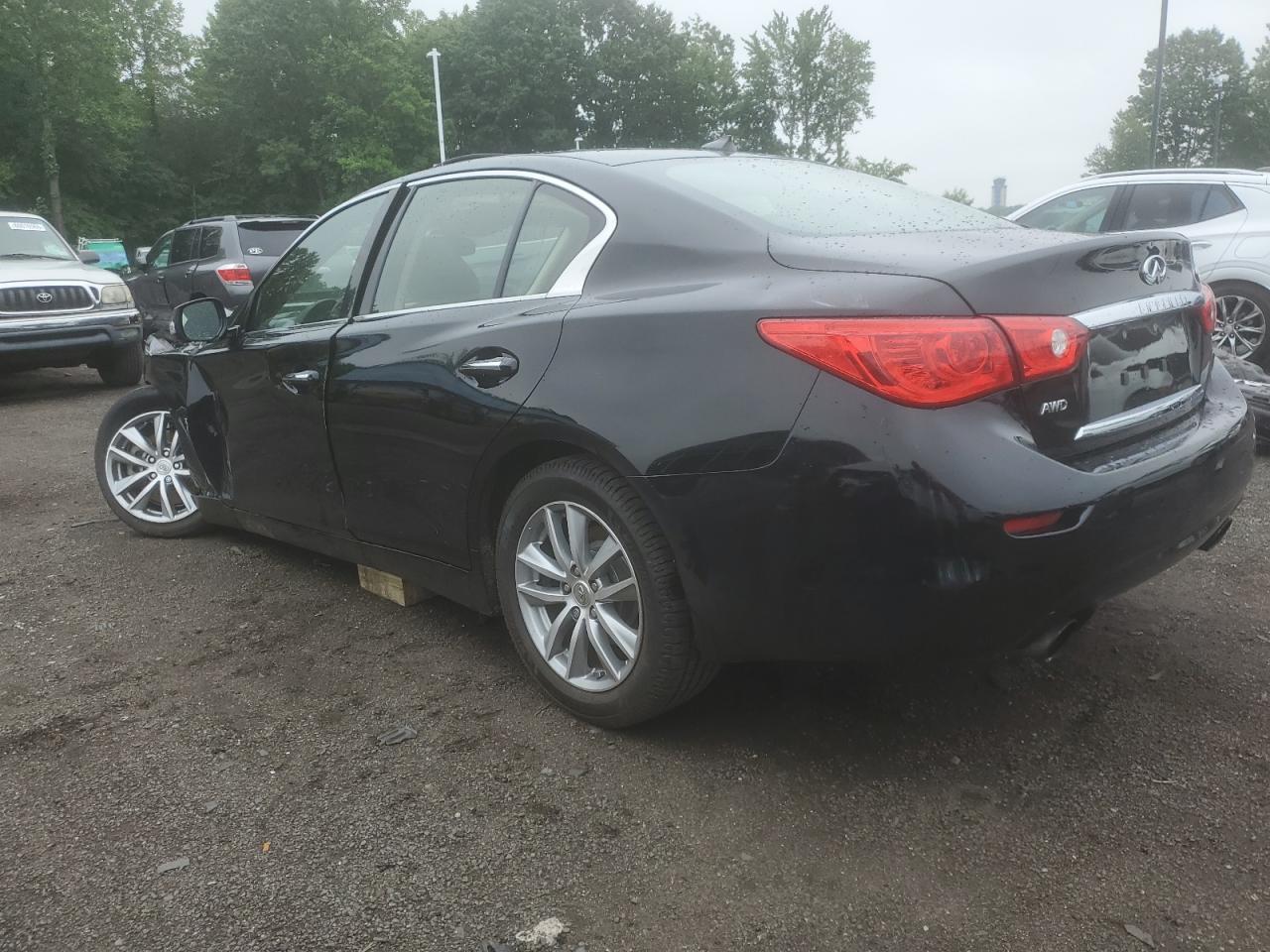 2017 Infiniti Q50 Premium - Image 2