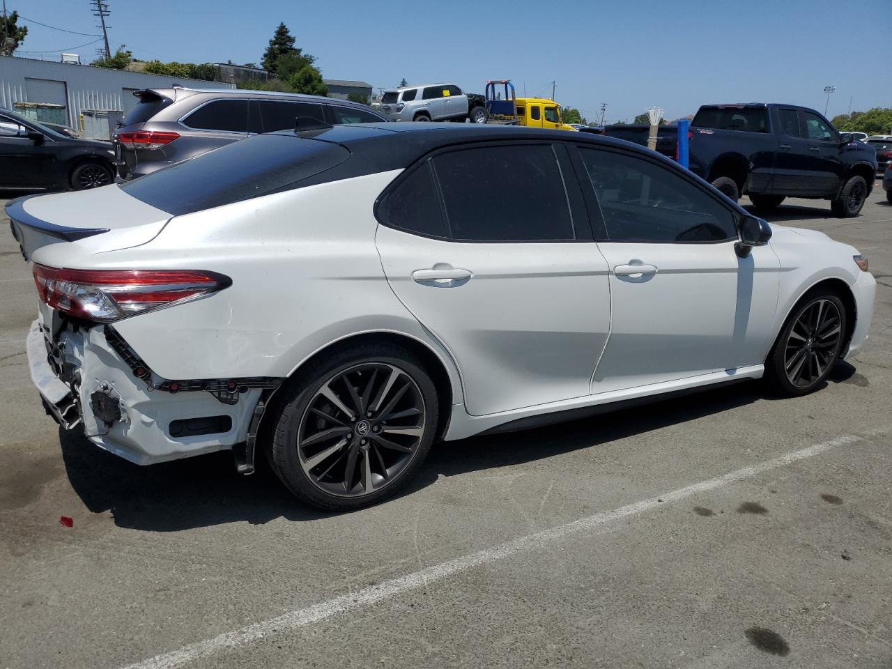 2019 Toyota Camry Xse - Фото 3