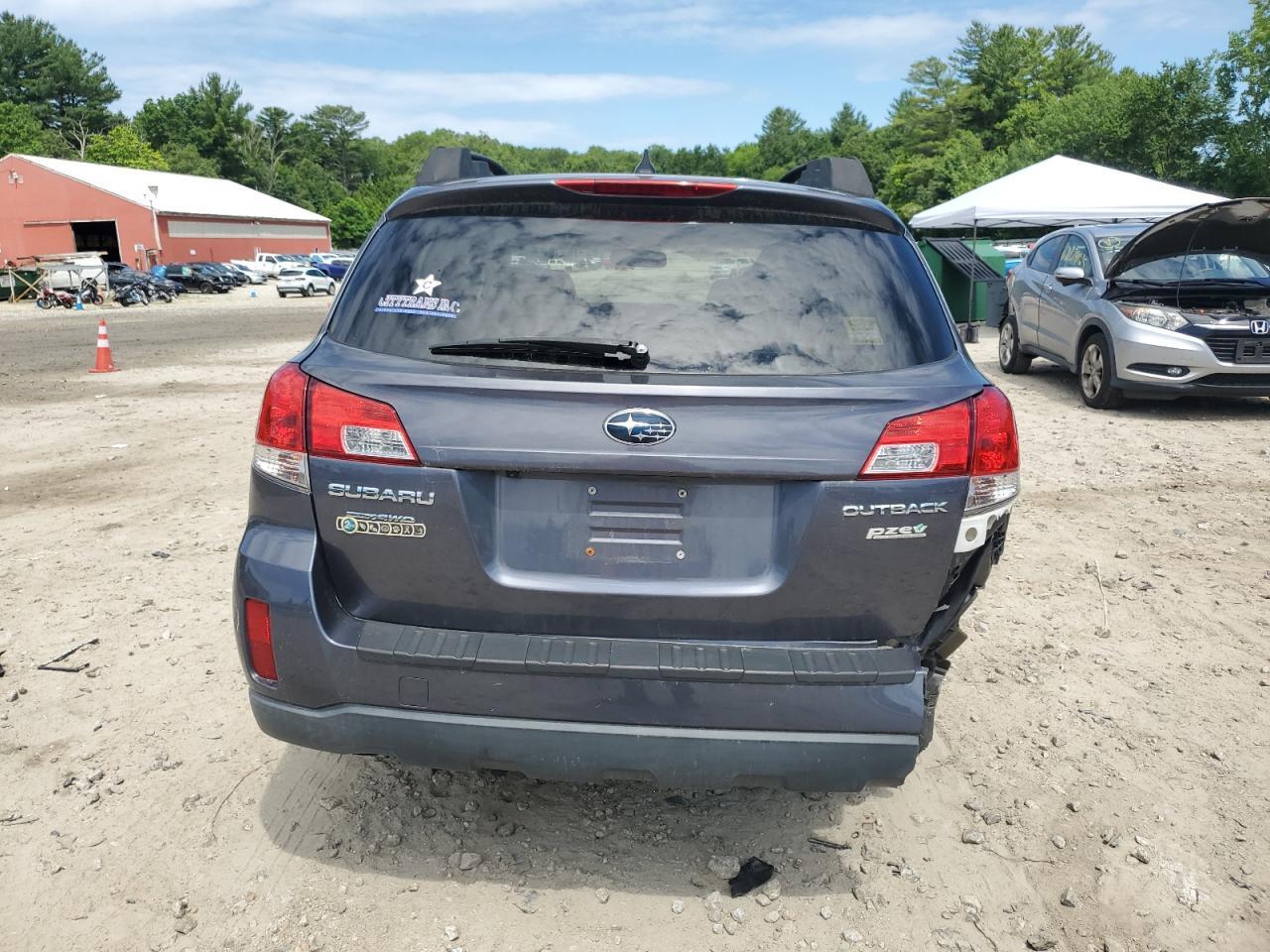 2014 Subaru Outback 2.5I Premium - Image 6