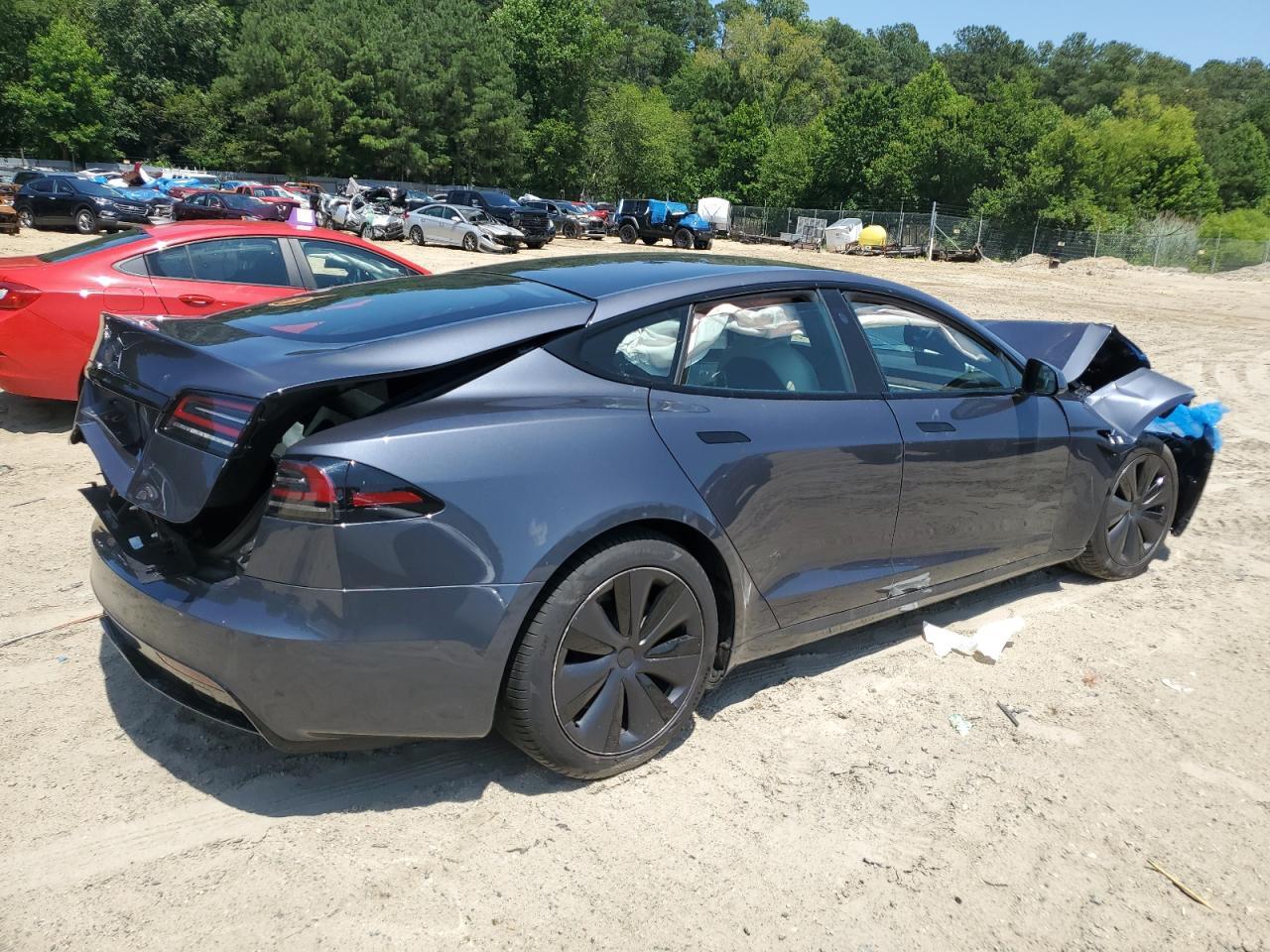 2022 Tesla Model S - Фото 3