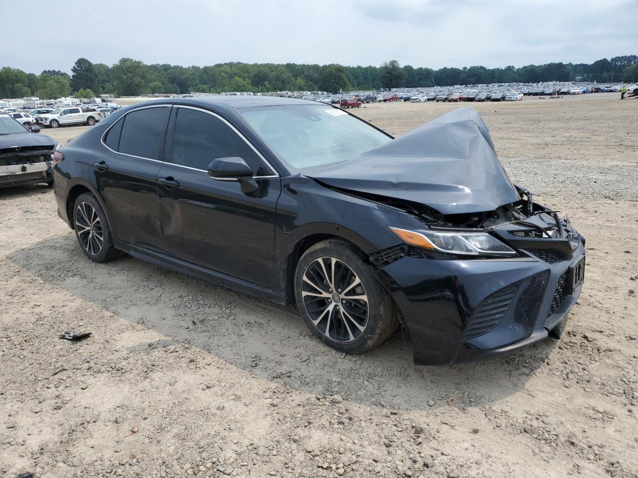 2018 Toyota Camry L - Image 4
