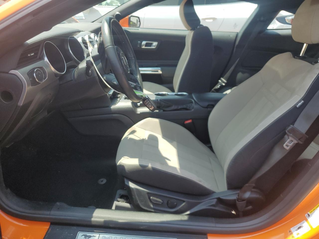 2020 Ford Mustang Gt - Фото 7