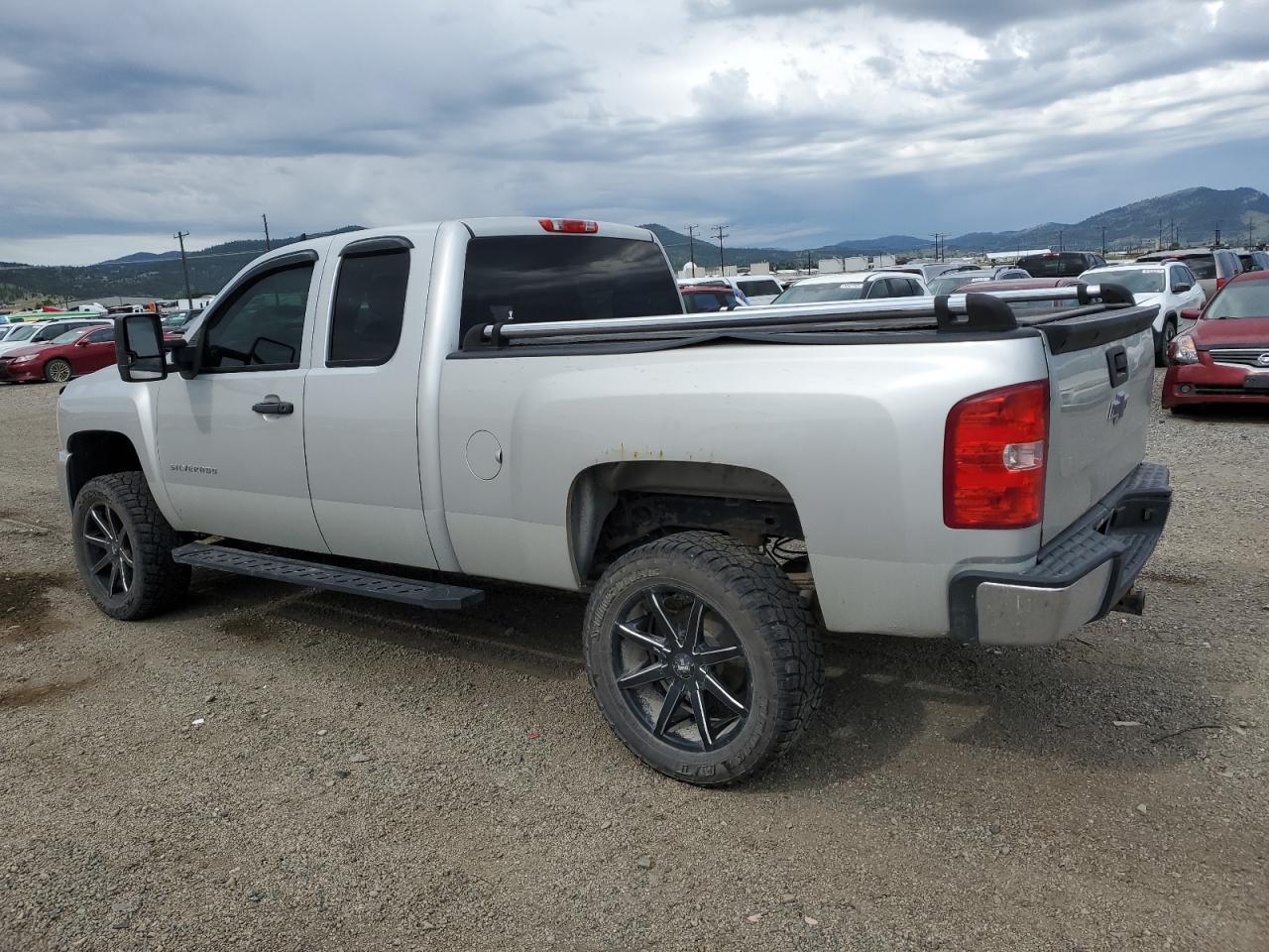 2011 Chevrolet Silverado K1500 Lt - Image 2