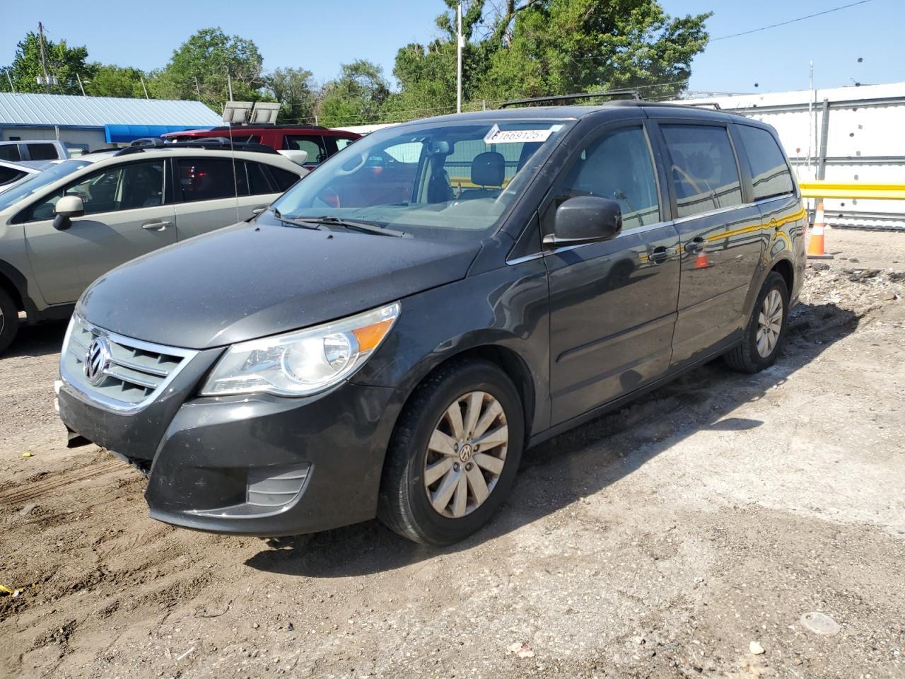 2012 Volkswagen Routan Sel