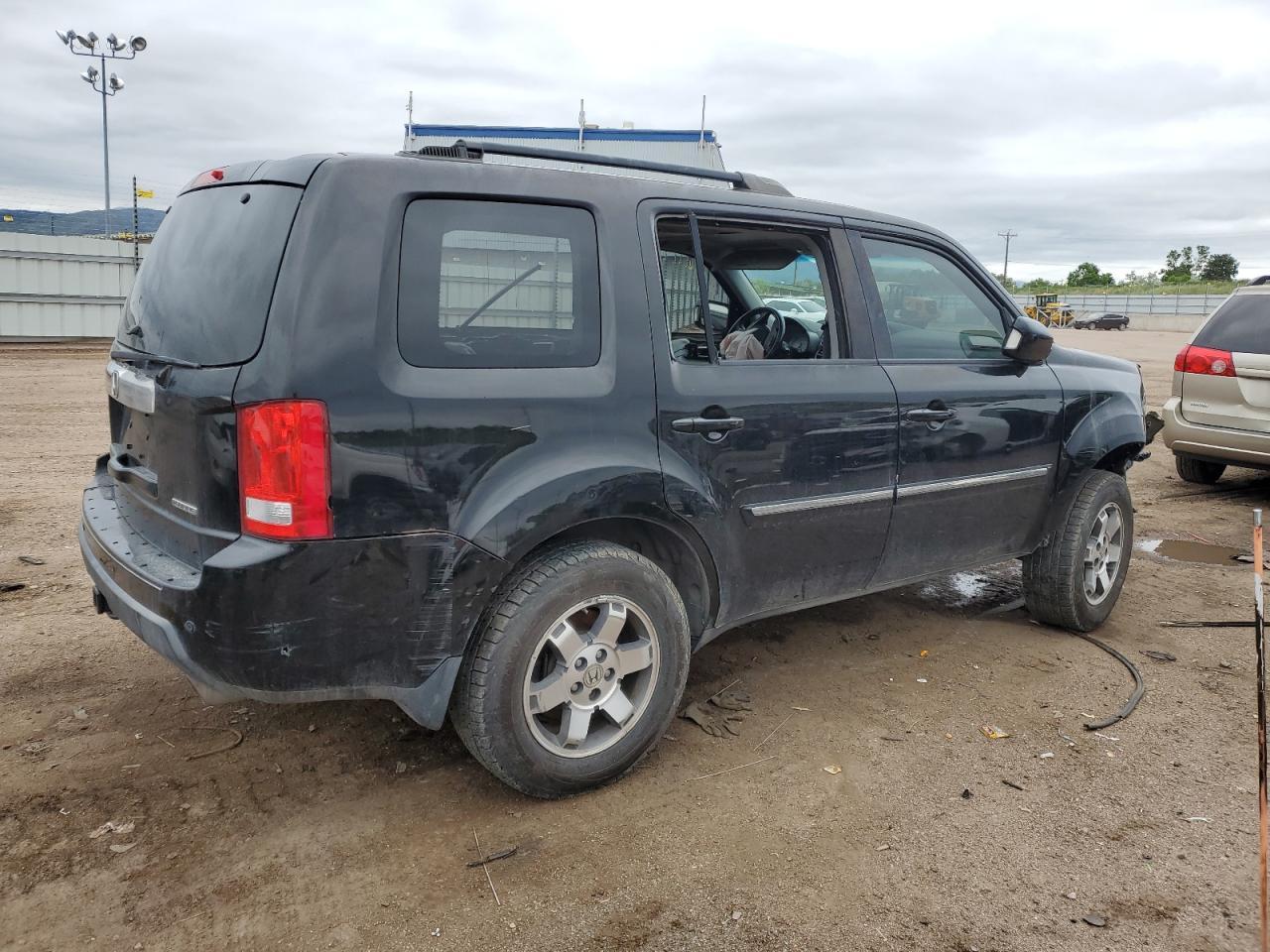 2011 Honda Pilot Touring - Image 3