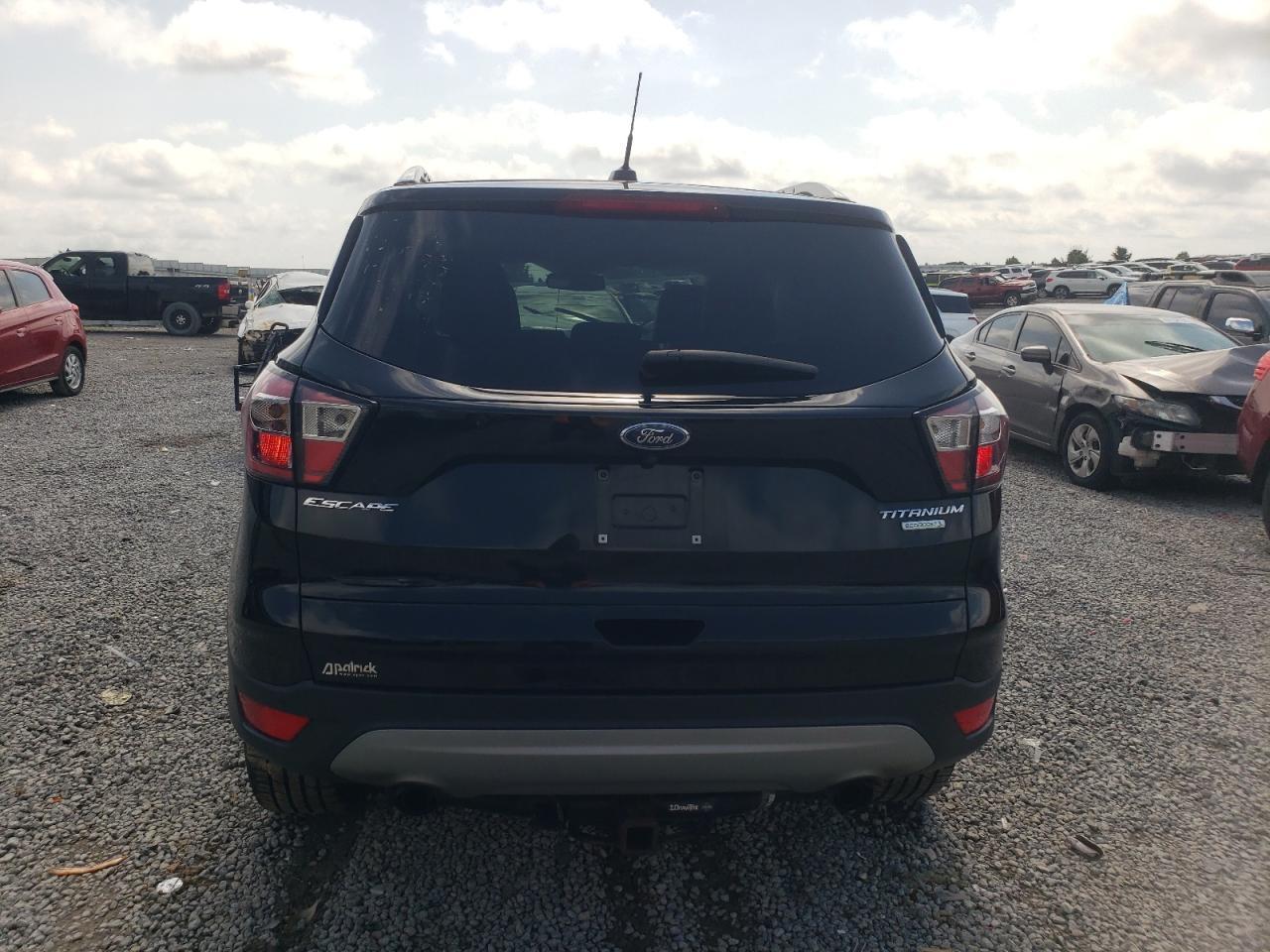 2017 Ford Escape Titanium - Image 6