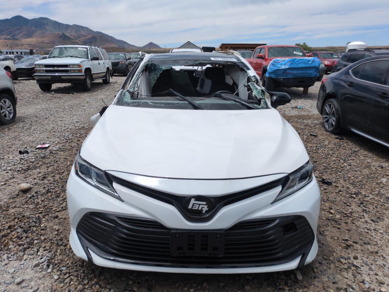 2018 Toyota Camry Le - Image 5