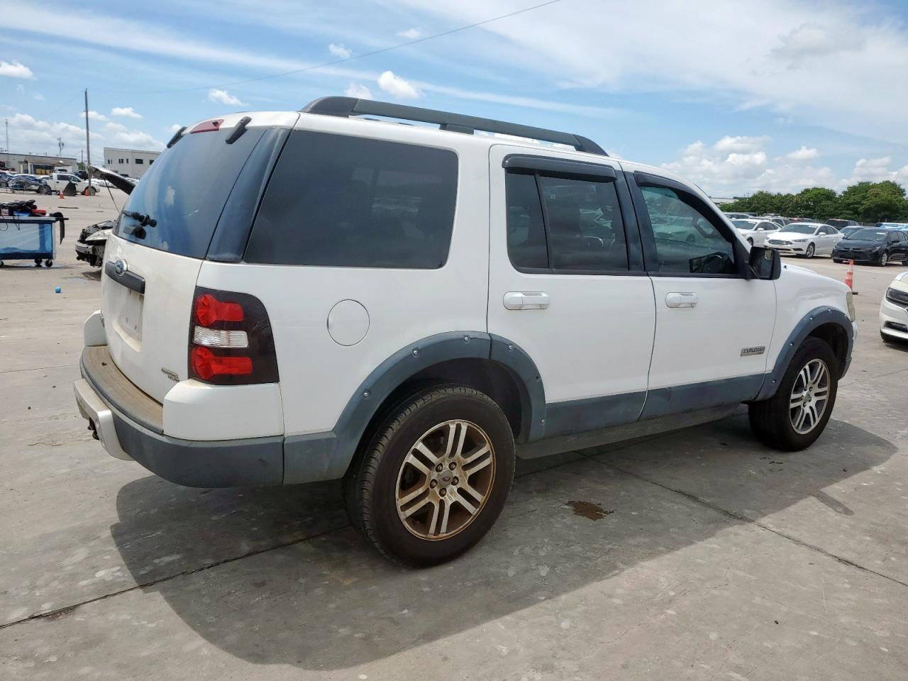2007 Ford Explorer Xlt - Фото 3