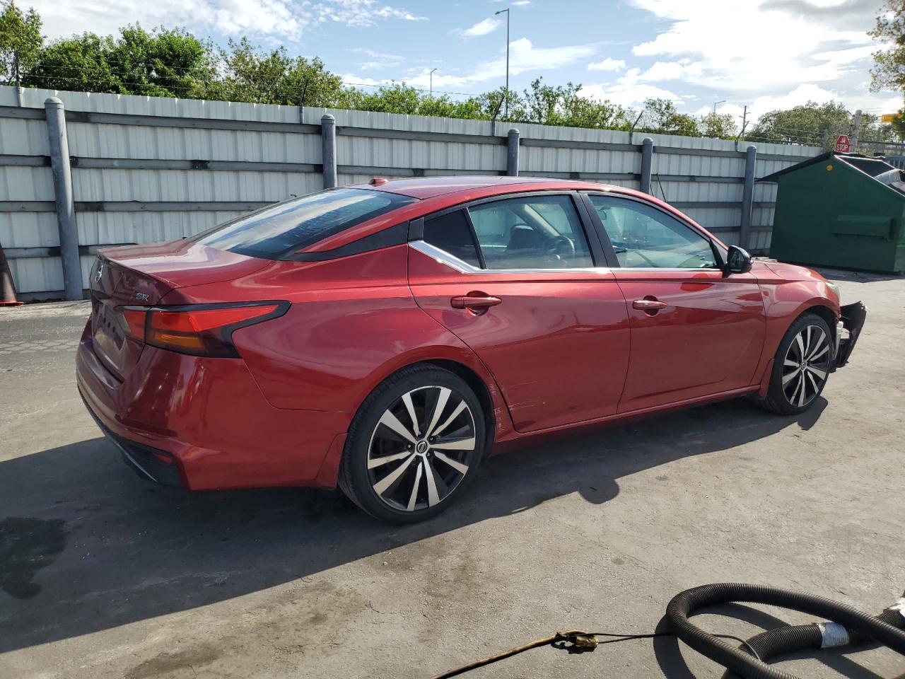 2019 Nissan Altima Sr - Фото 5