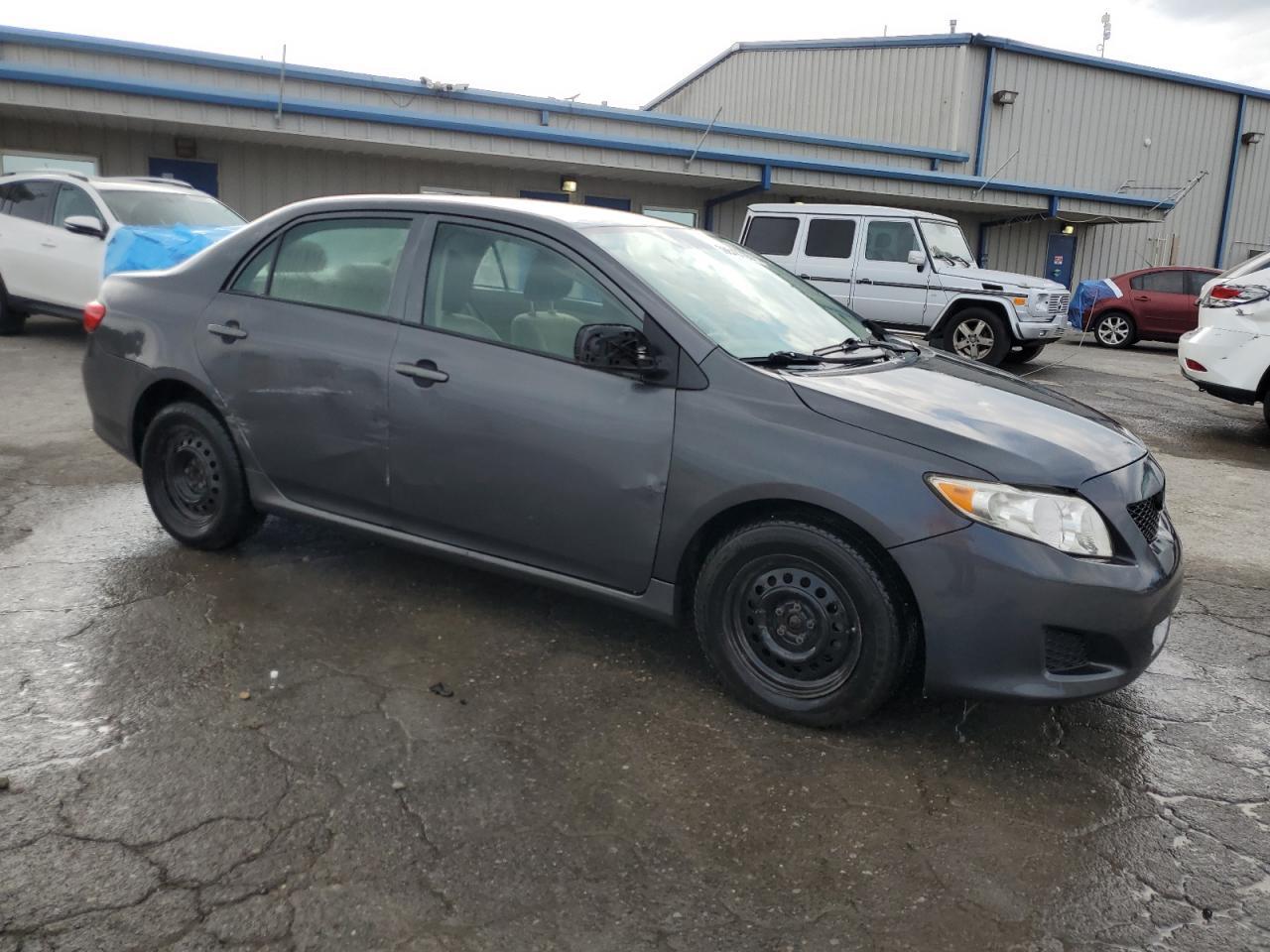 2010 Toyota Corolla Base - Фото 4