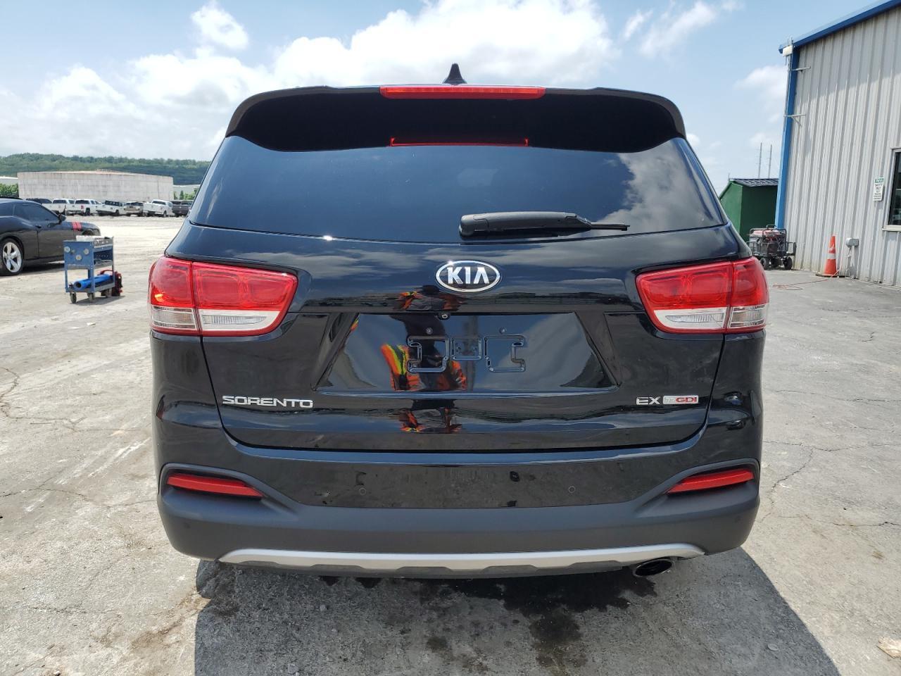 2017 Kia Sorento Ex - Image 6