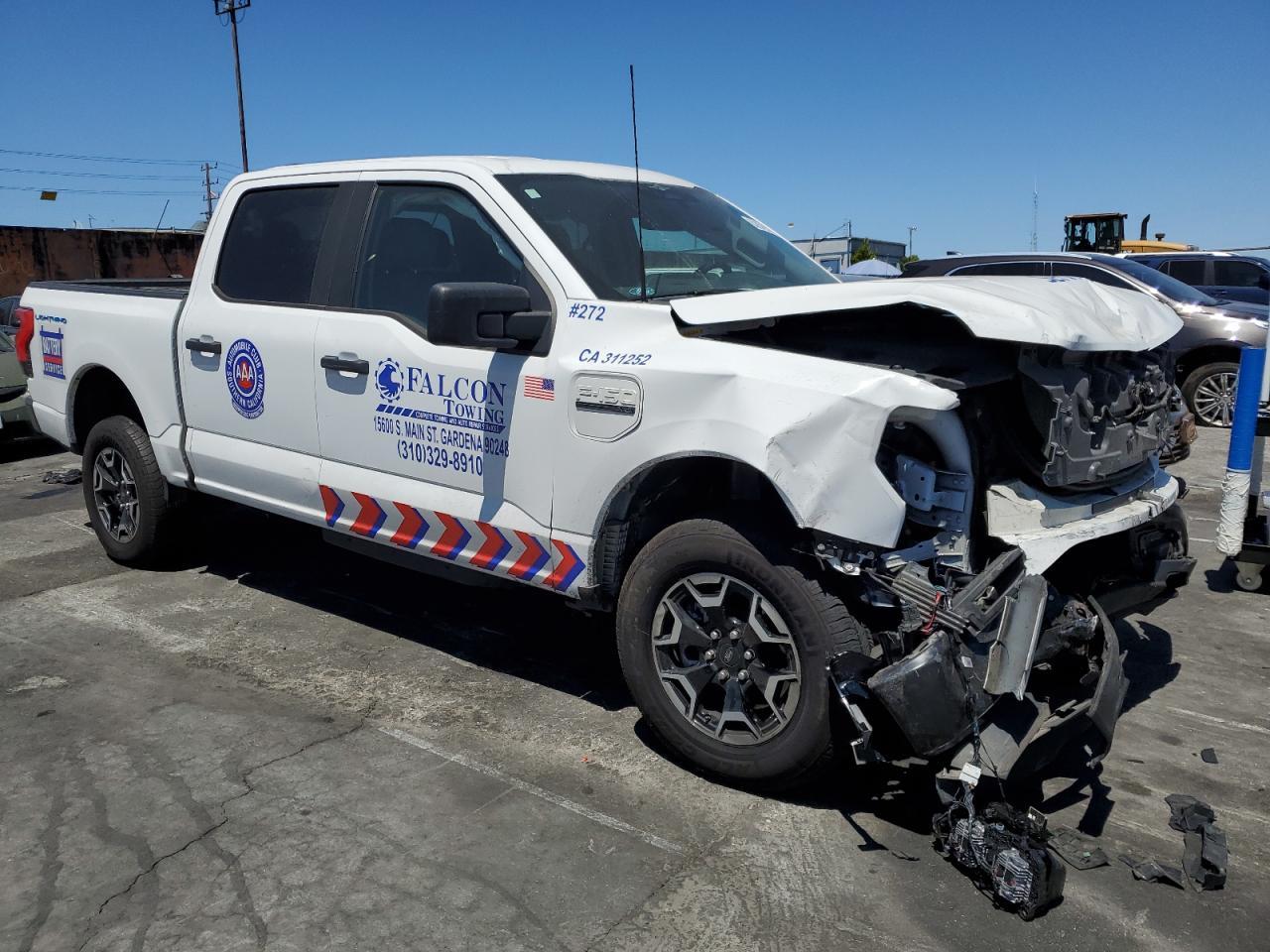 2023 Ford F150 Lightning Pro - Image 4