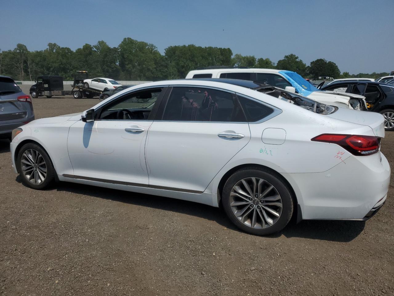 2015 Hyundai Genesis 3.8L - Image 2