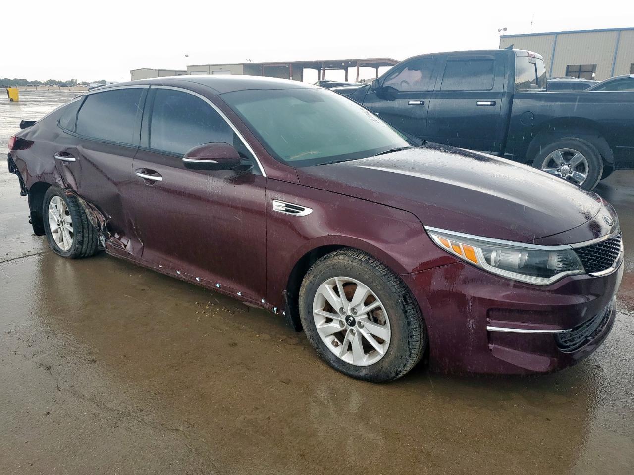 2017 Kia Optima Lx - Image 4