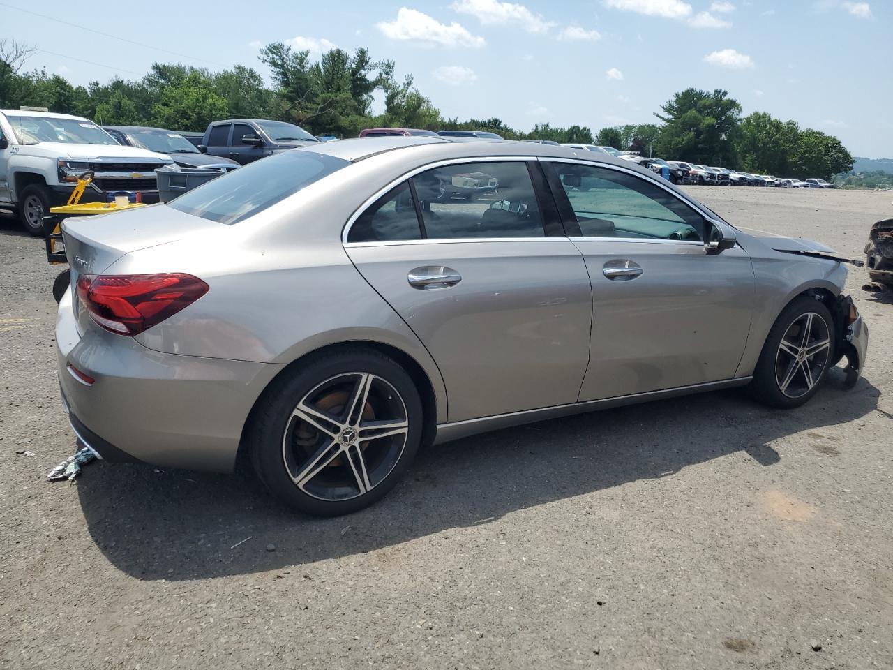 2019 Mercedes-Benz A 220 4Matic - Image 3