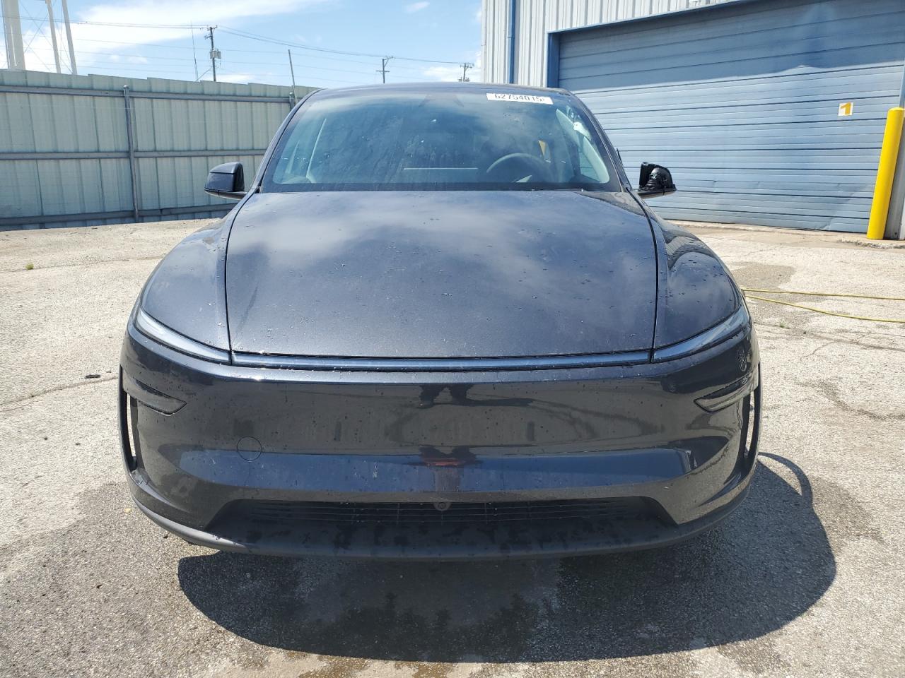 2026 Tesla Model Y - Image 5