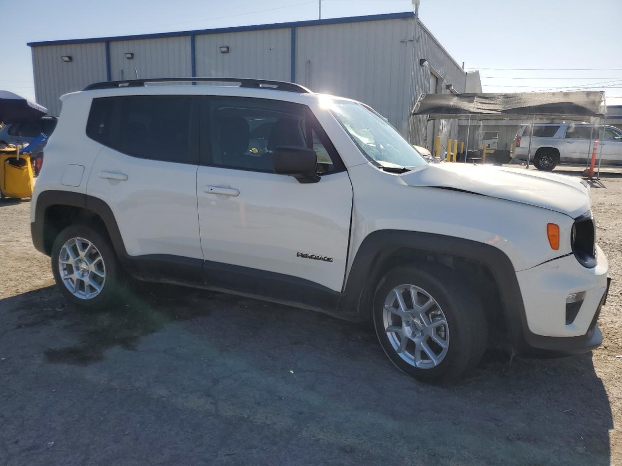 2022 Jeep Renegade Latitude - Image 4