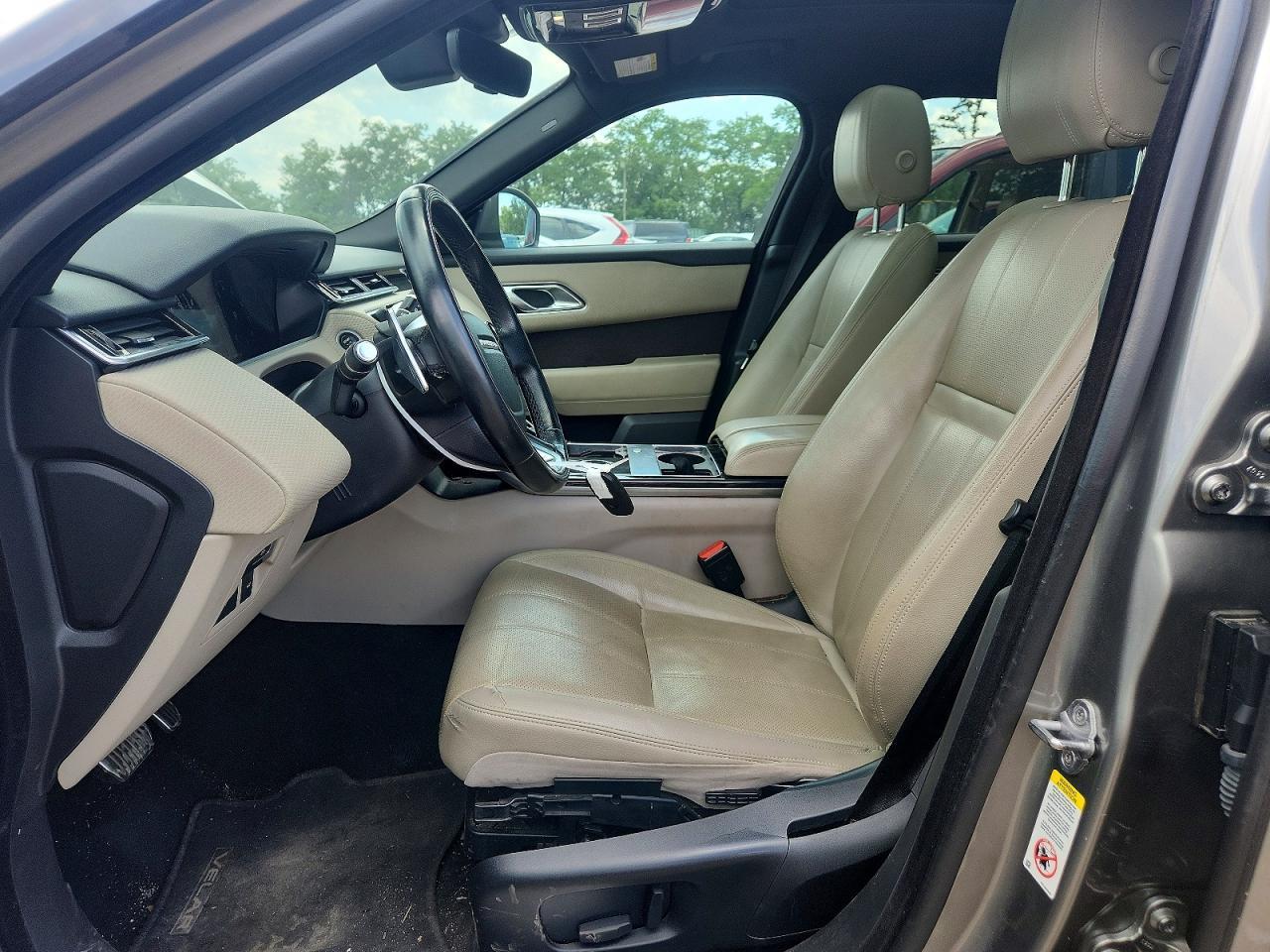 2018 Land Rover Range Rover Velar R-Dynamic Se - Image 7