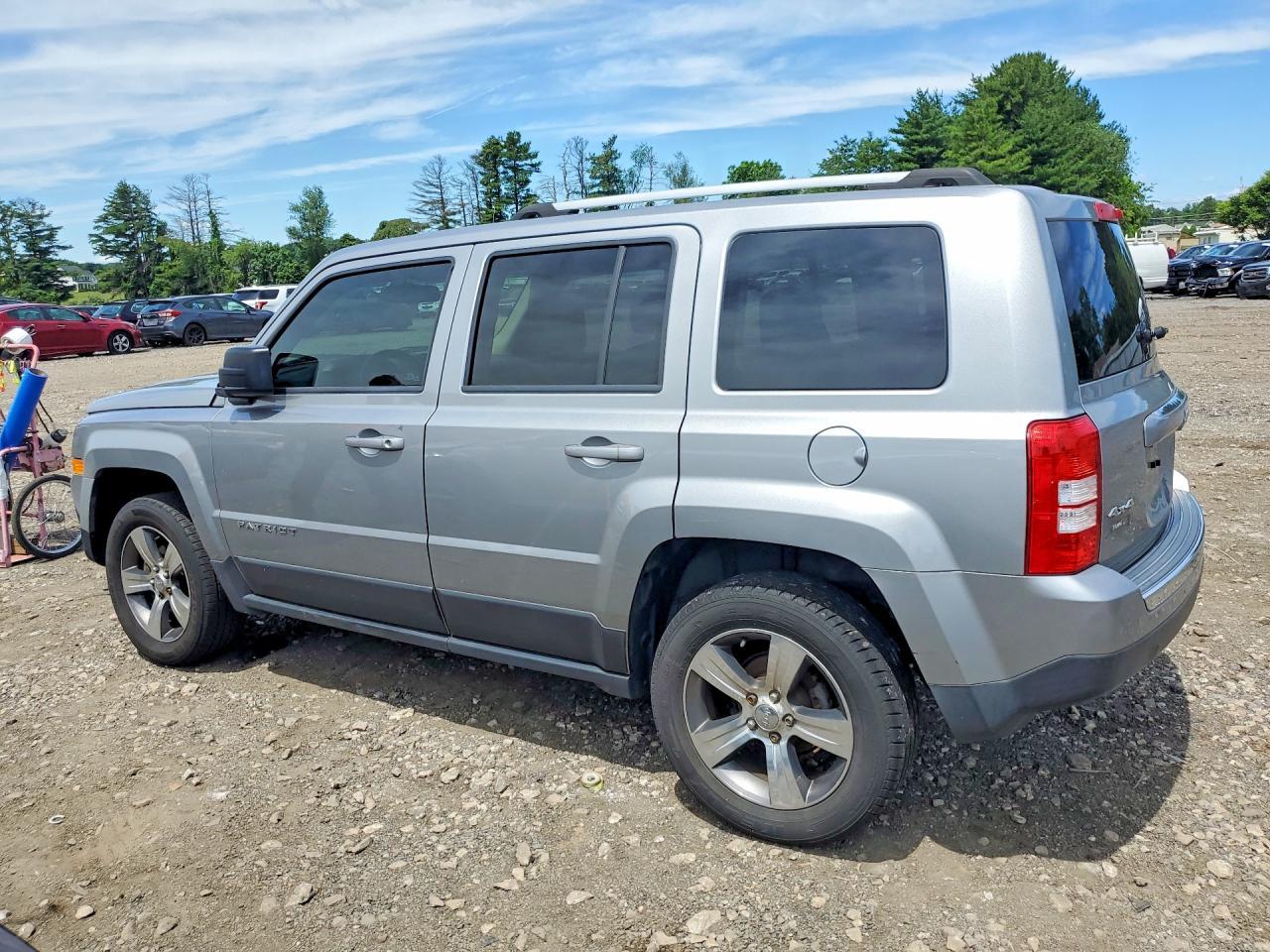 2016 Jeep Patriot Latitude - Image 2