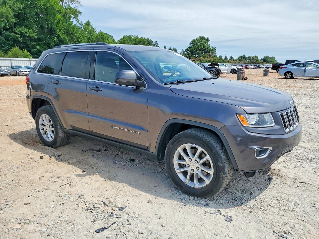 2014 Jeep Grand Cherokee Laredo - Image 4