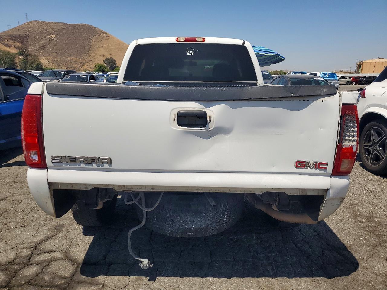 2005 GMC New Sierra C1500 - Фото 6