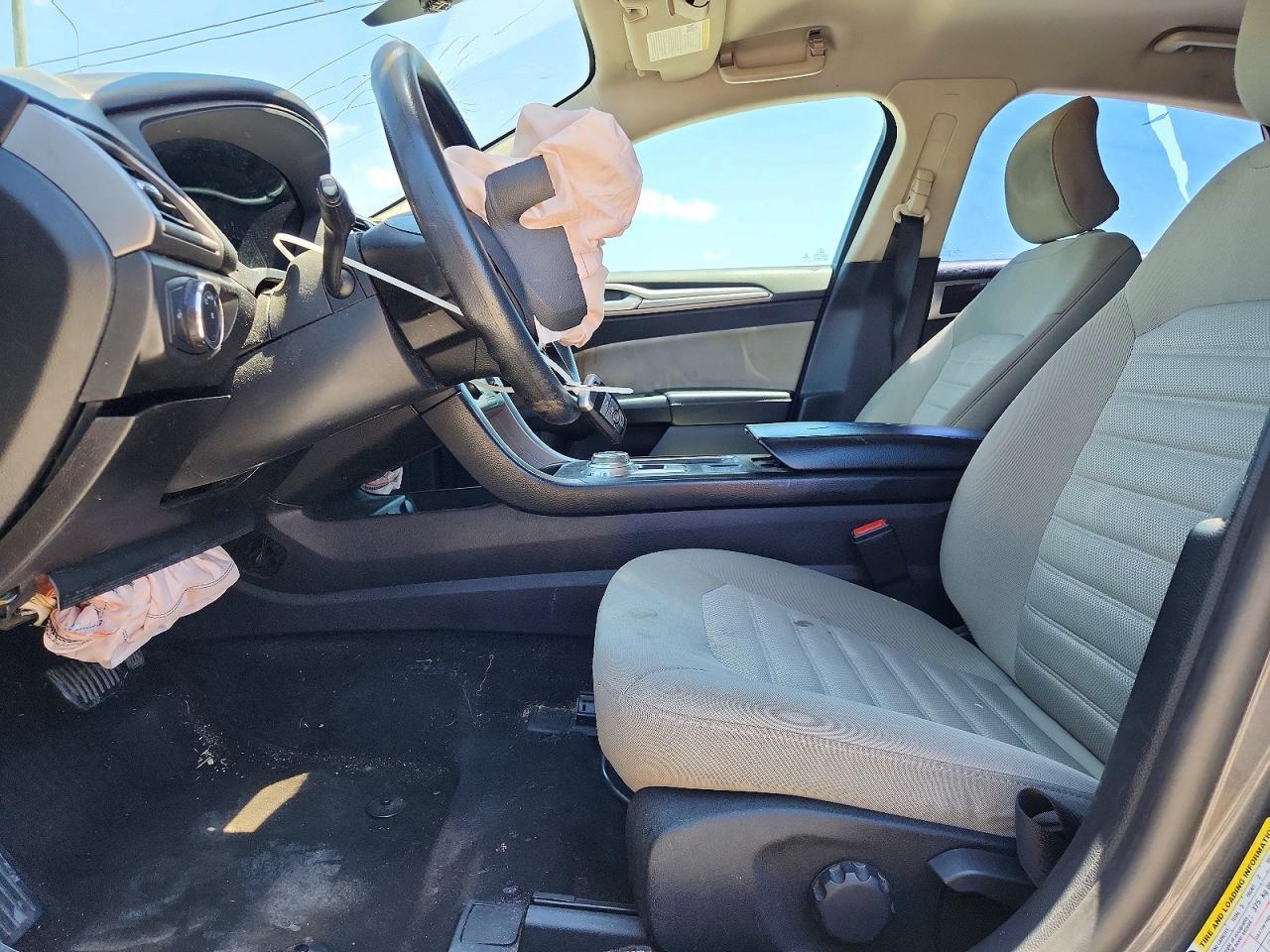 2019 Ford Fusion S - Image 7