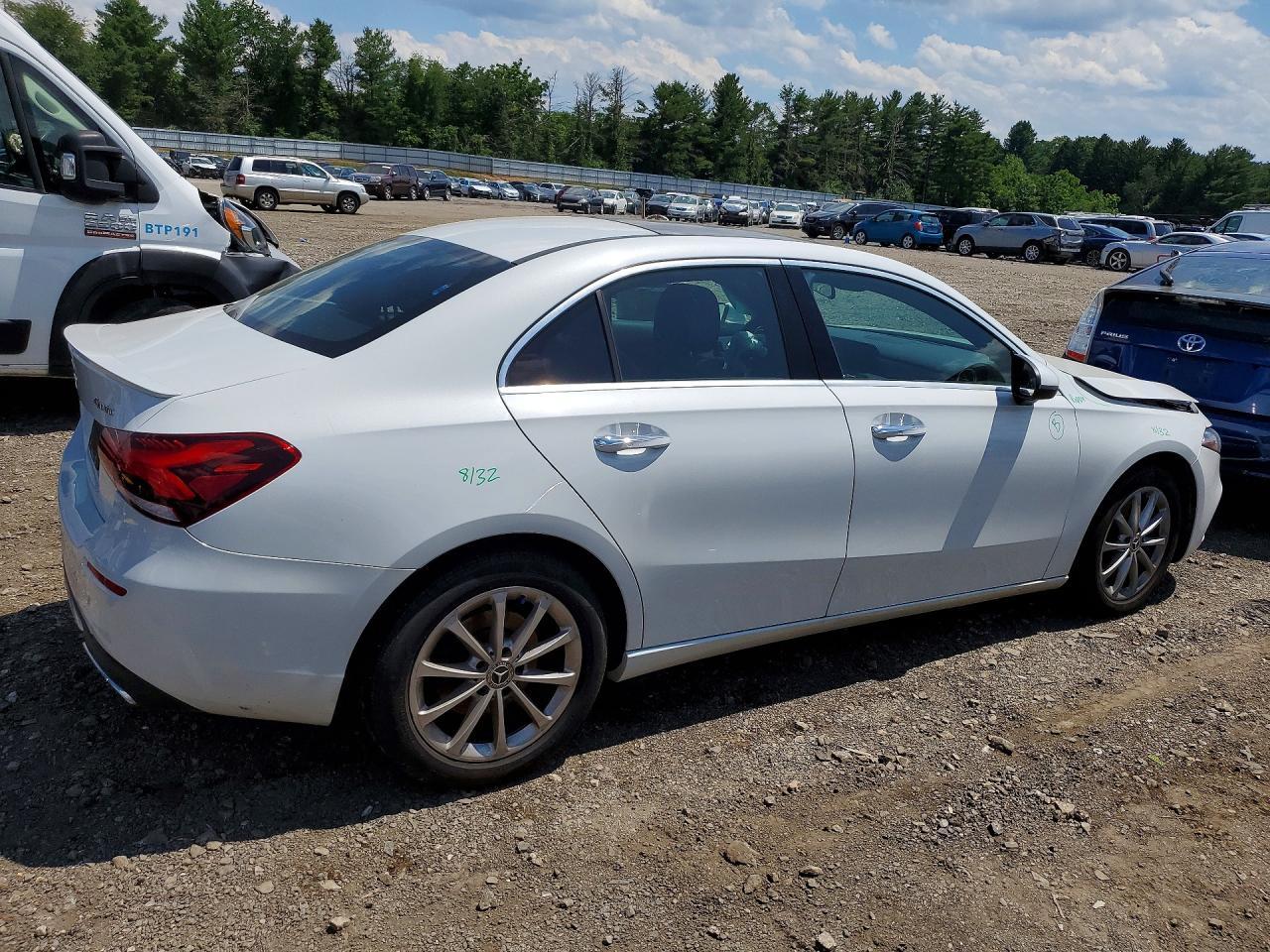2019 Mercedes-Benz A 220 4Matic - Фото 3