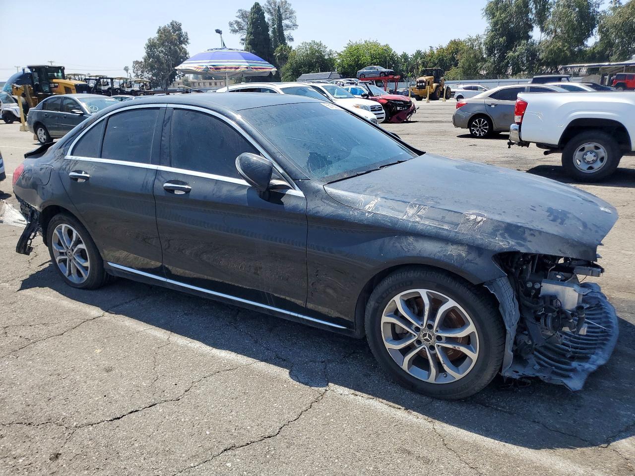 2018 Mercedes-Benz C 300 - Image 4