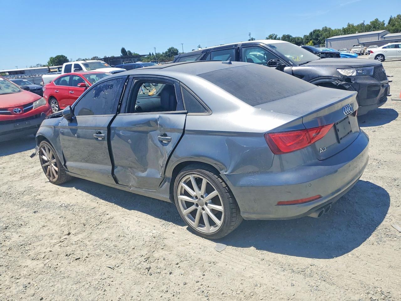 2016 Audi A3 Premium - Фото 2