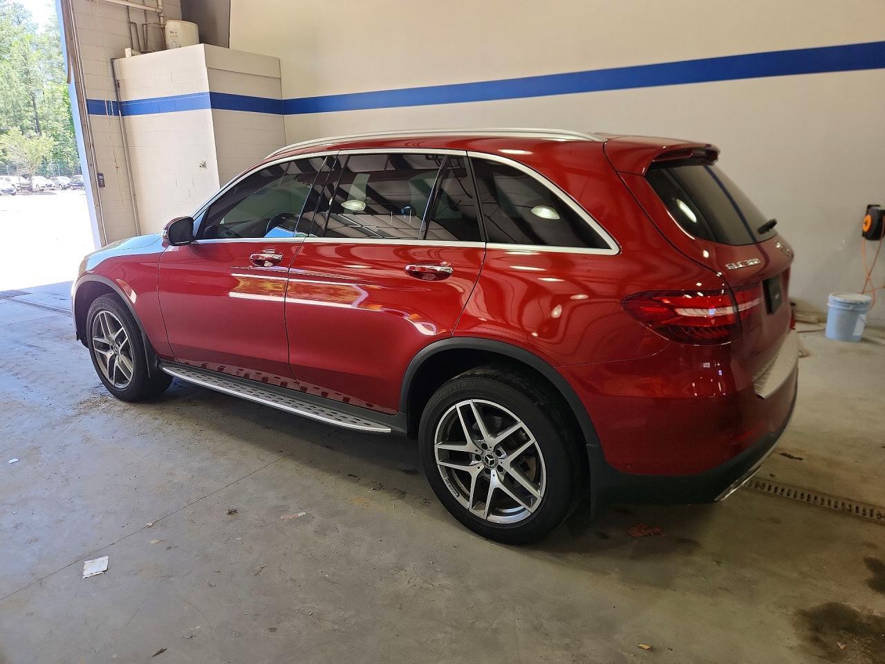 2018 Mercedes-Benz Glc 300 4Matic - Image 2