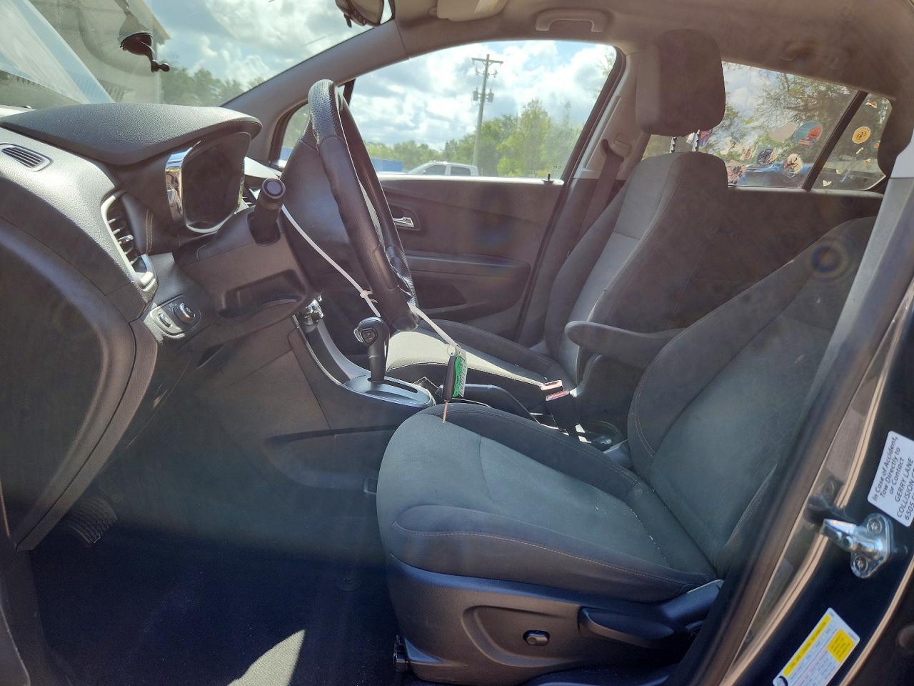 2021 Chevrolet Trax Ls - Image 7
