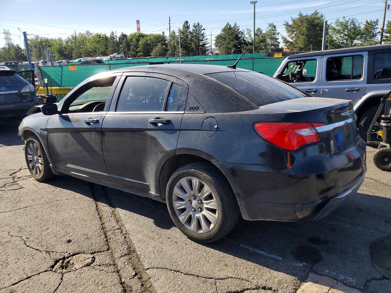 2011 Chrysler 200 Lx - Image 2