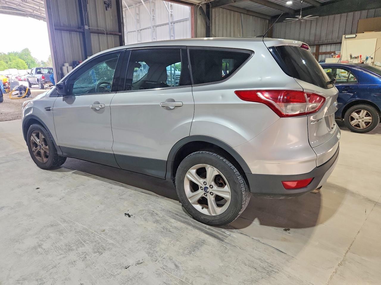 2014 Ford Escape Se - Фото 2