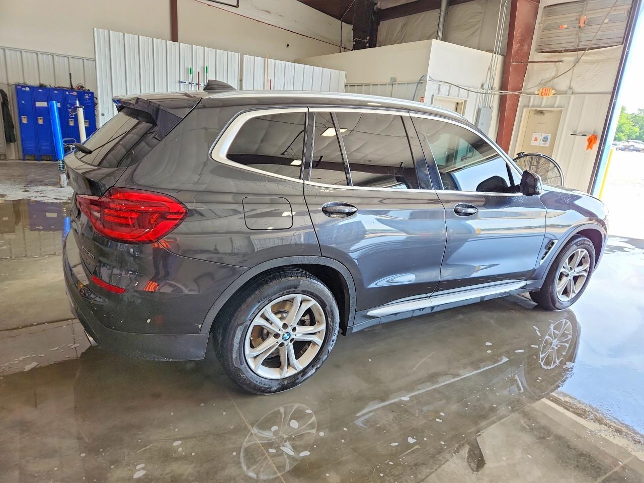 2021 BMW X3 xDrive30I - Фото 3