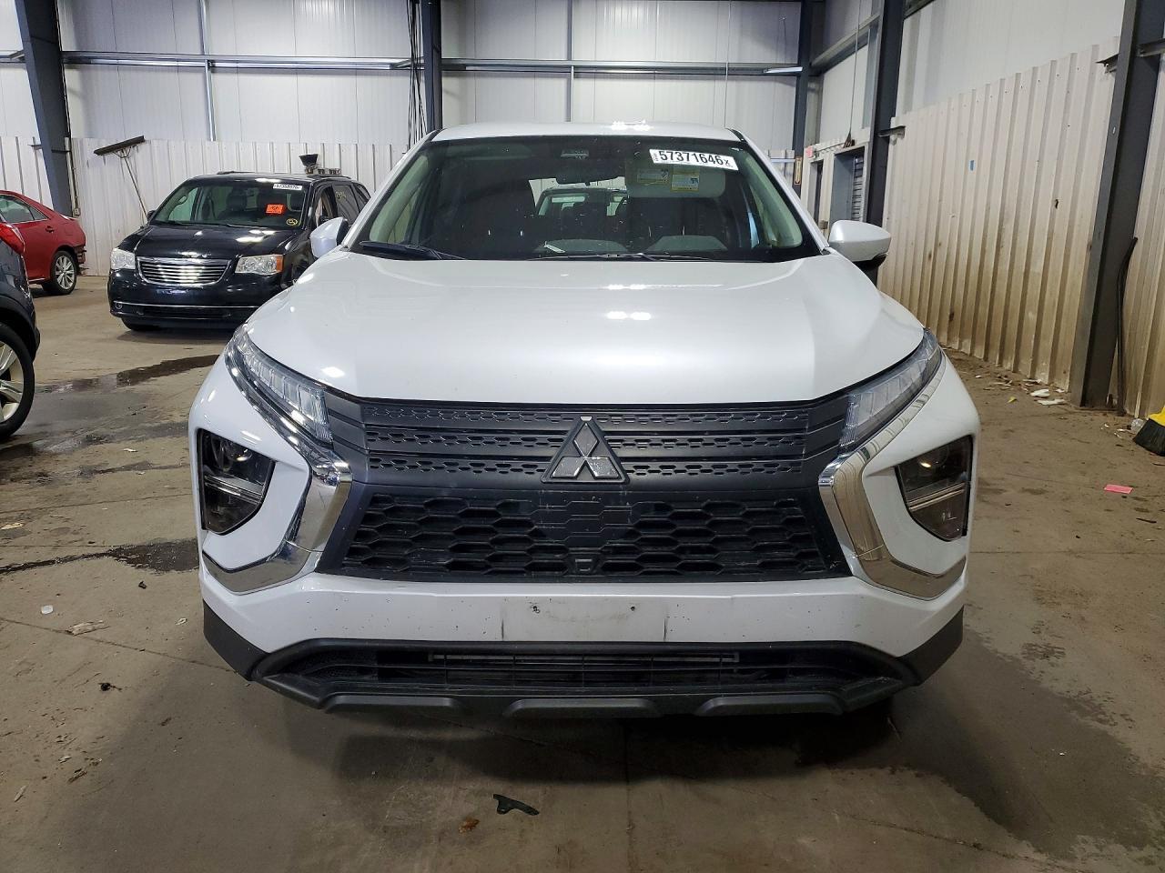 2022 Mitsubishi Eclipse Cross Es - Image 5