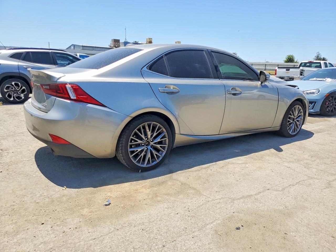 2015 Lexus Is 250 - Image 3