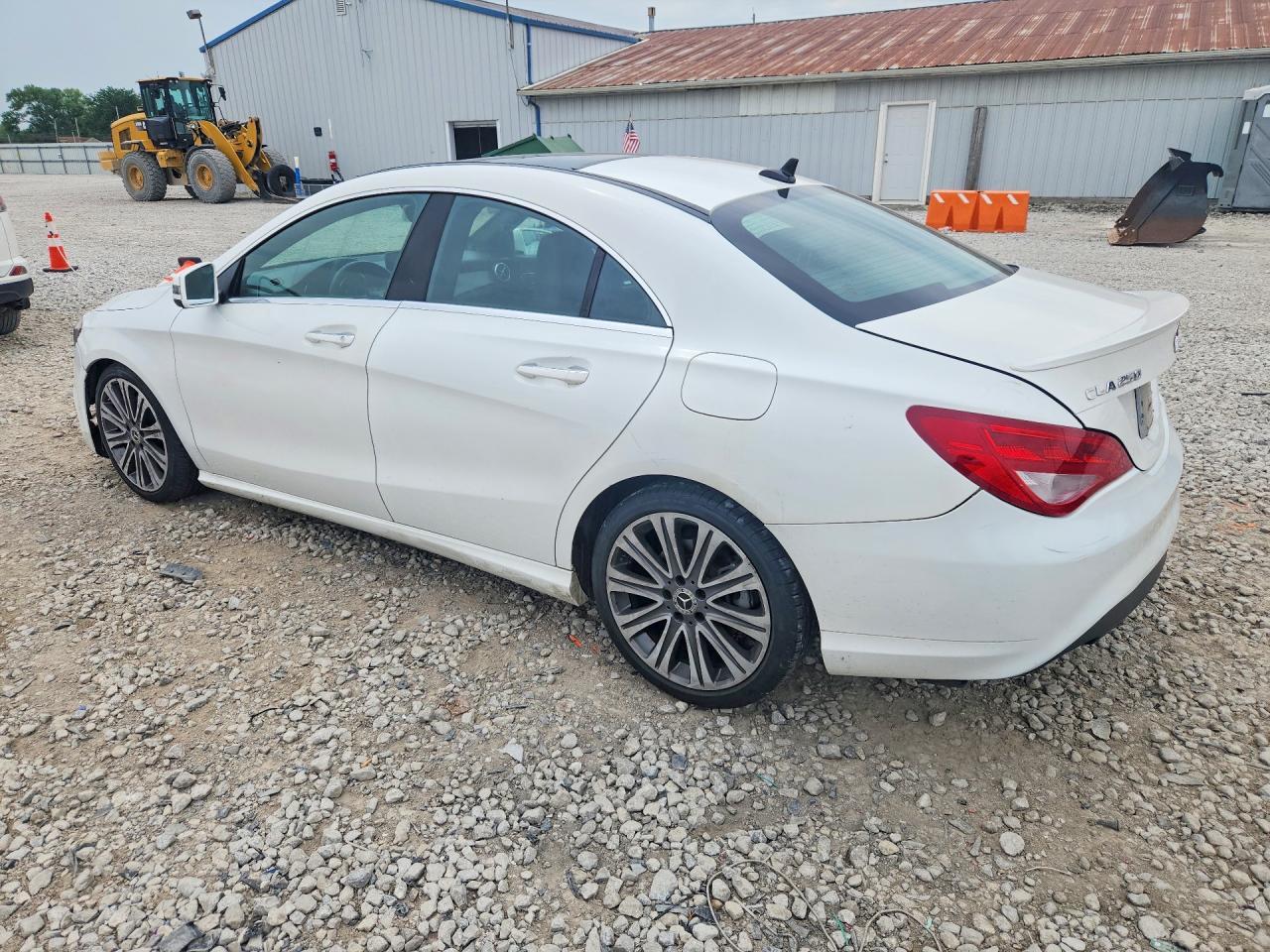 2019 Mercedes-Benz Cla 250 - Фото 2