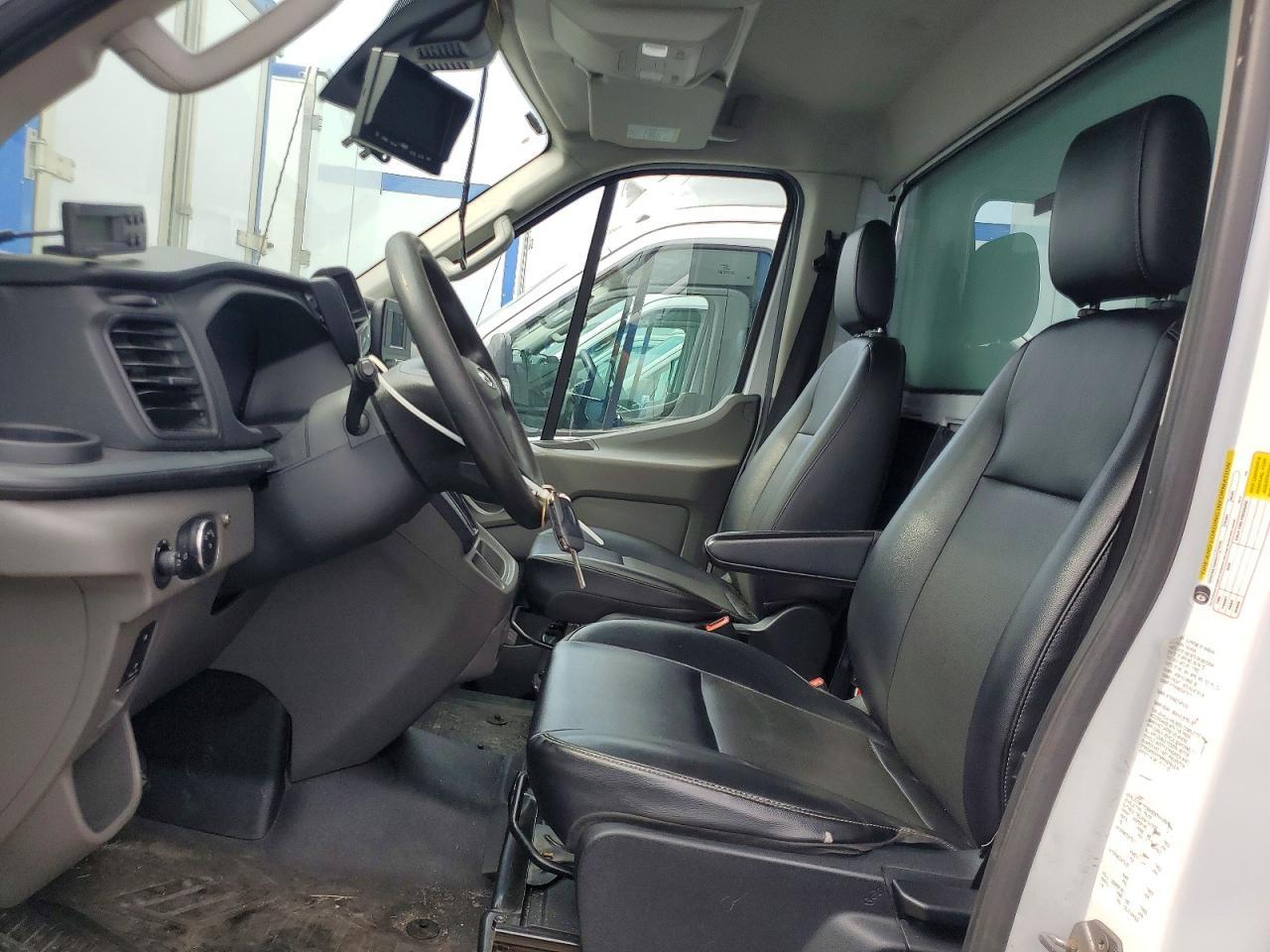 2022 Ford Transit Delivery Truck - Image 7
