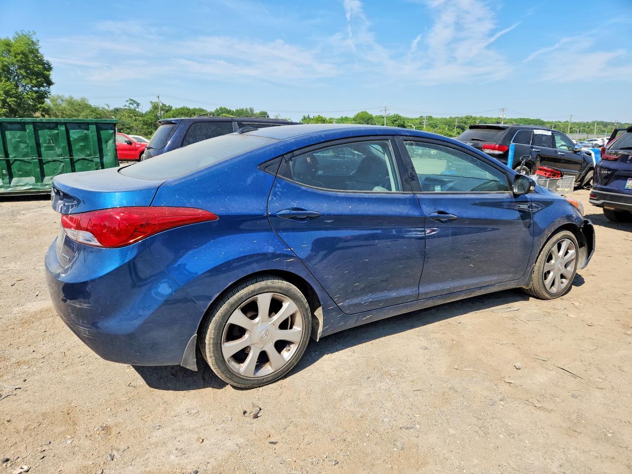 2013 Hyundai Elantra Limited - Image 3