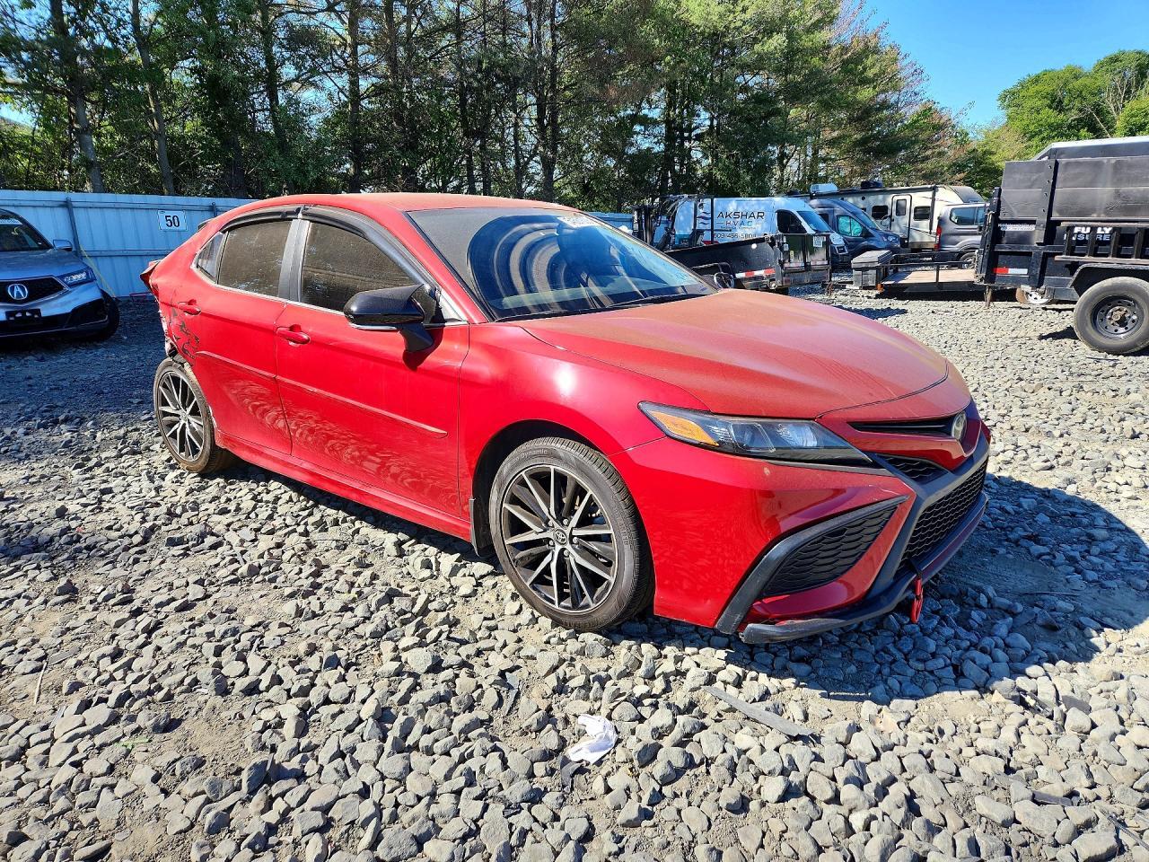 2021 Toyota Camry Se - Фото 4