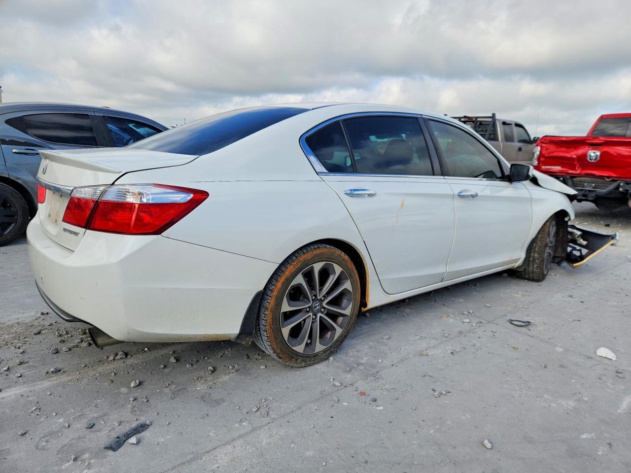 2015 Honda Accord Sport - Фото 3
