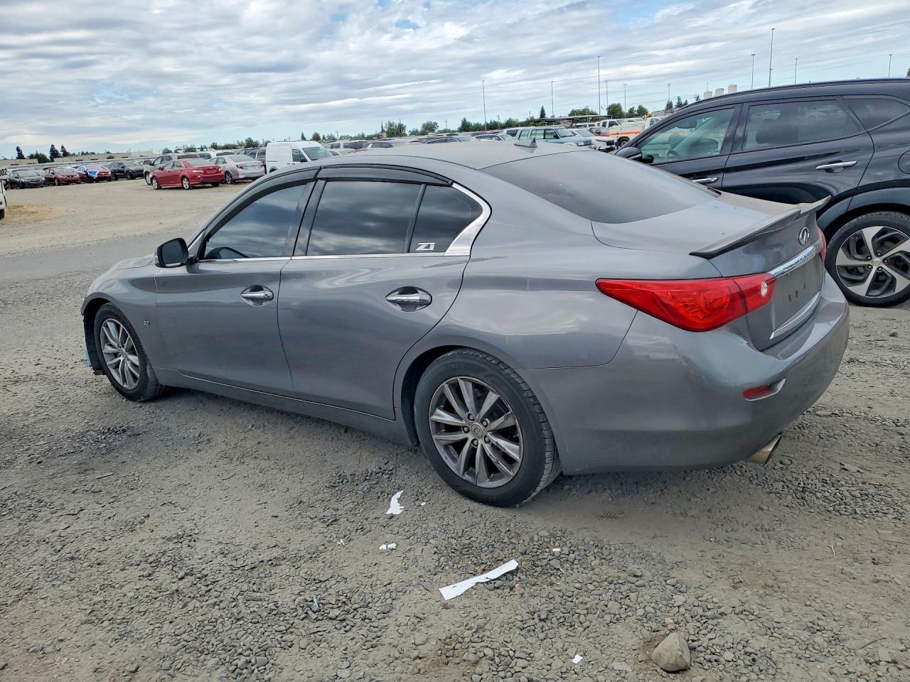 2014 Infiniti Q50 Premium - Фото 2
