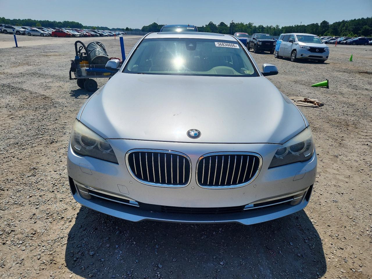 2013 BMW 750 Li - Фото 5