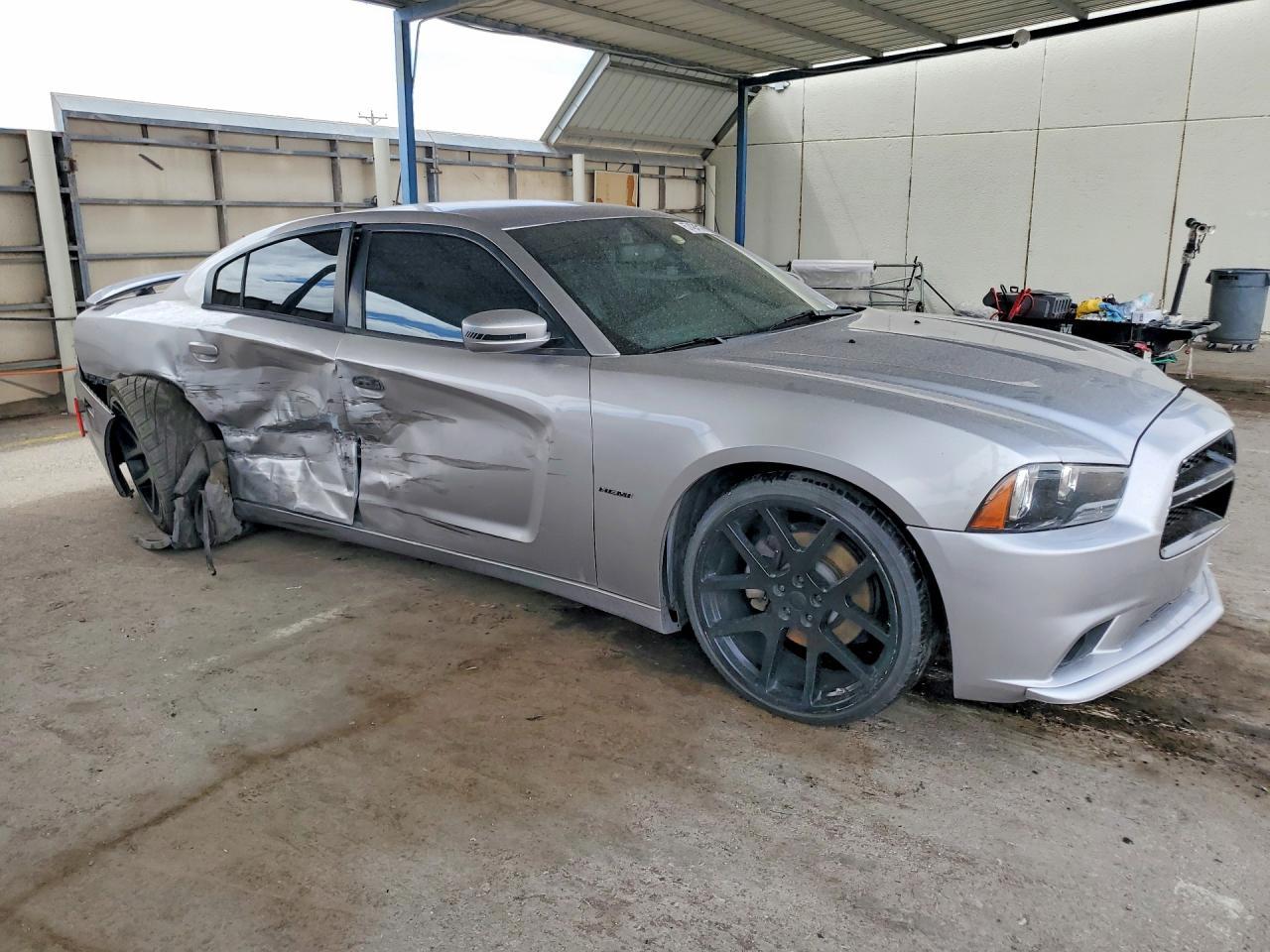 2013 Dodge Charger R - Фото 4