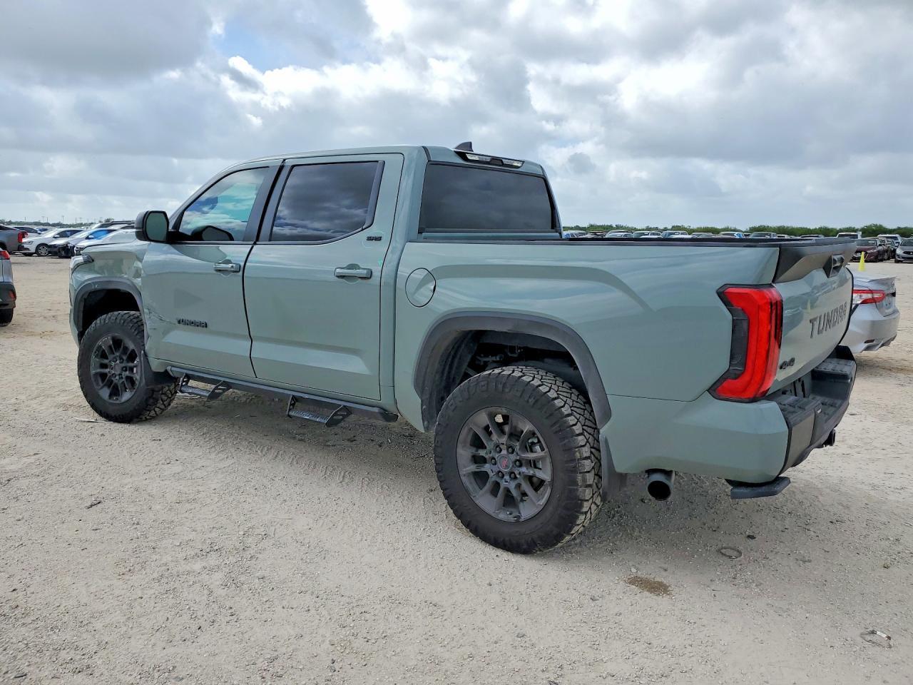 2024 Toyota Tundra Sr5 - Image 2