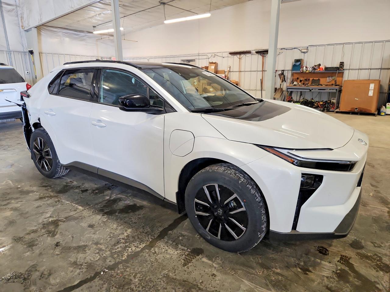 2026 Toyota Bz Xle - Фото 4