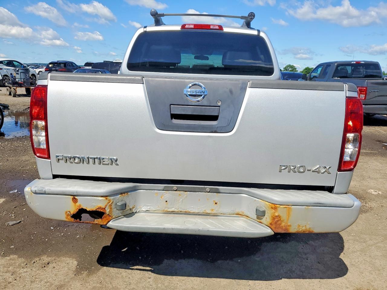 2010 Nissan Frontier Se V6 - Image 6