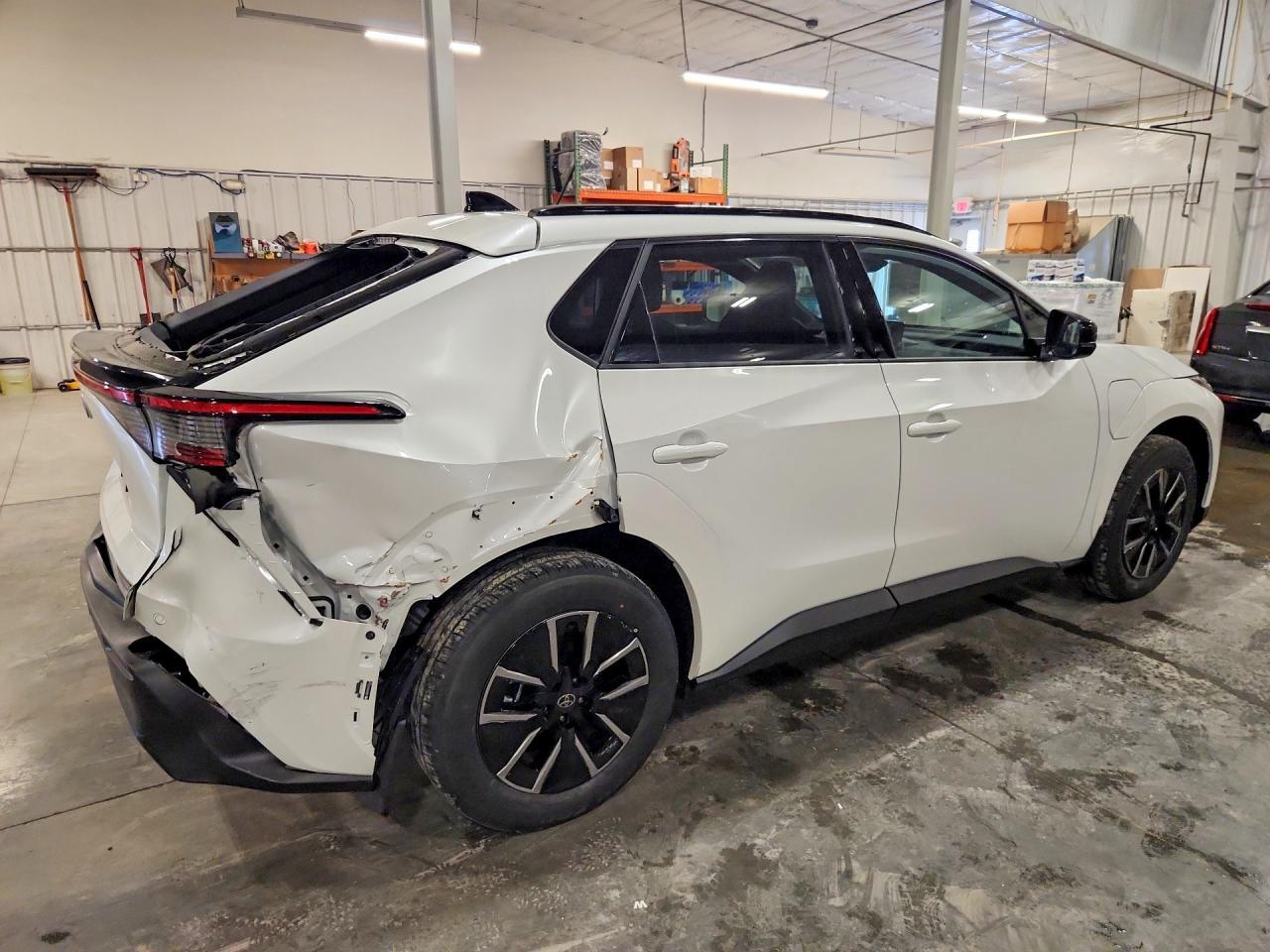 2026 Toyota Bz Xle - Фото 3
