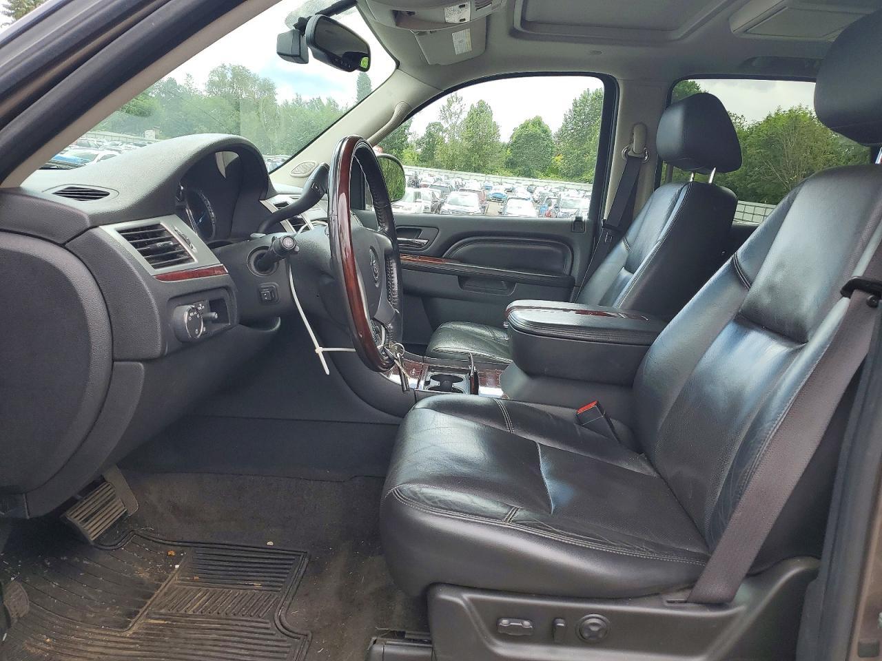 2011 Cadillac Escalade Premium - Фото 7